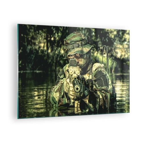 Obraz na skle - Voják v plné kamufláži míří přes hledí ve vodním prostředí. - 70x50cm - Nejlepší z nejlepších - Moderní nástěnná dekorace do obývacího pokoje a ložnice ARTTOR