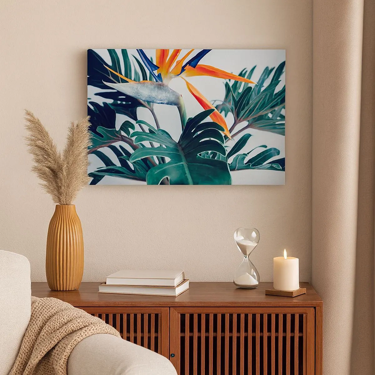 Obraz na plátně - Květina Strelitzia obklopená listy v jasném světle - 70x50cm - Ptákeř - Moderní nástěnná dekorace do obývacího pokoje a ložnice ARTTOR