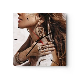 Nástěnné hodiny - Královna divoké pláže - 30x30 cm