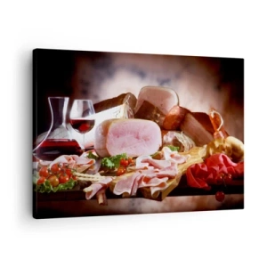 Obraz na plátně - Uzeniny s vínem na rustikálním pozadí - 70x50cm - Kulinární snění s karafou - Moderní nástěnná dekorace do obývacího pokoje a ložnice ARTTOR