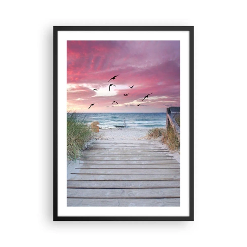 Plakát v černém rámu - Dřevěná cesta na pláži s výhledem na moře při západu slunce - 50x70cm - Baltská imprese - Moderní nástěnná dekorace do obývacího pokoje a ložnice ARTTOR