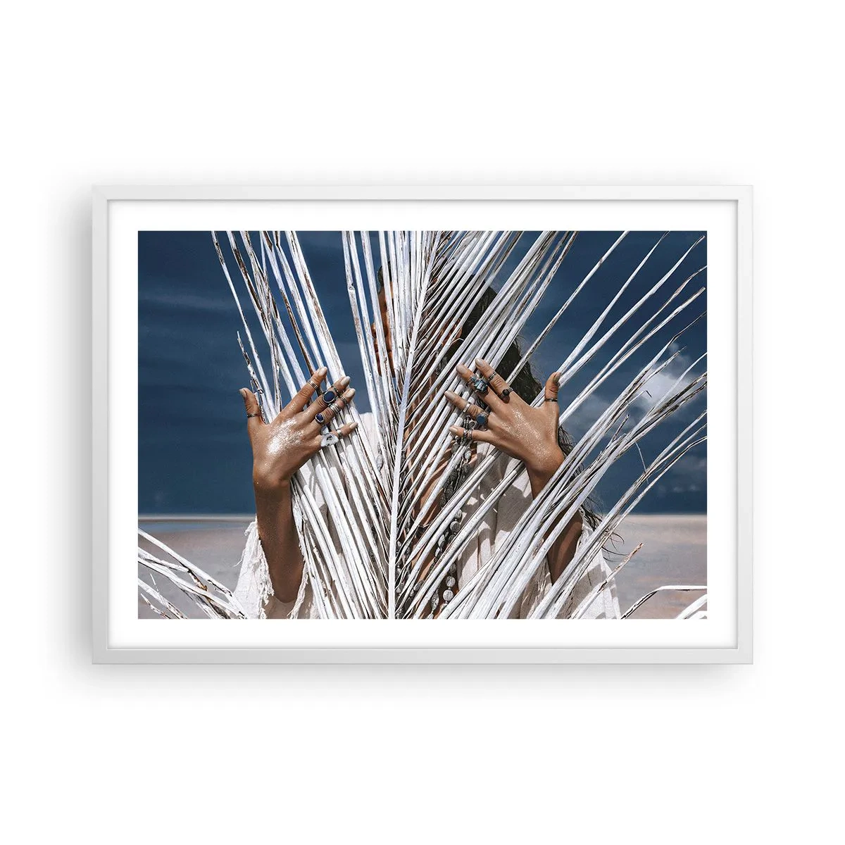 Plakát v bílém rámu - Šamanová holka? - 70x50 cm