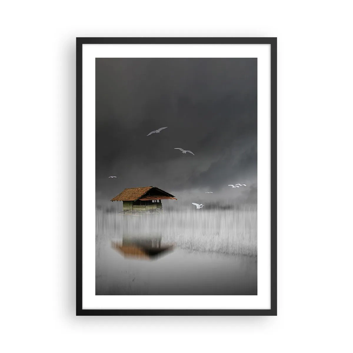 Plakát v černém rámu - Hausbót obklopený mlhou s ptáky na tmavém pozadí - 50x70cm - Úkryt před deštěm - Moderní nástěnná dekorace do obývacího pokoje a ložnice ARTTOR