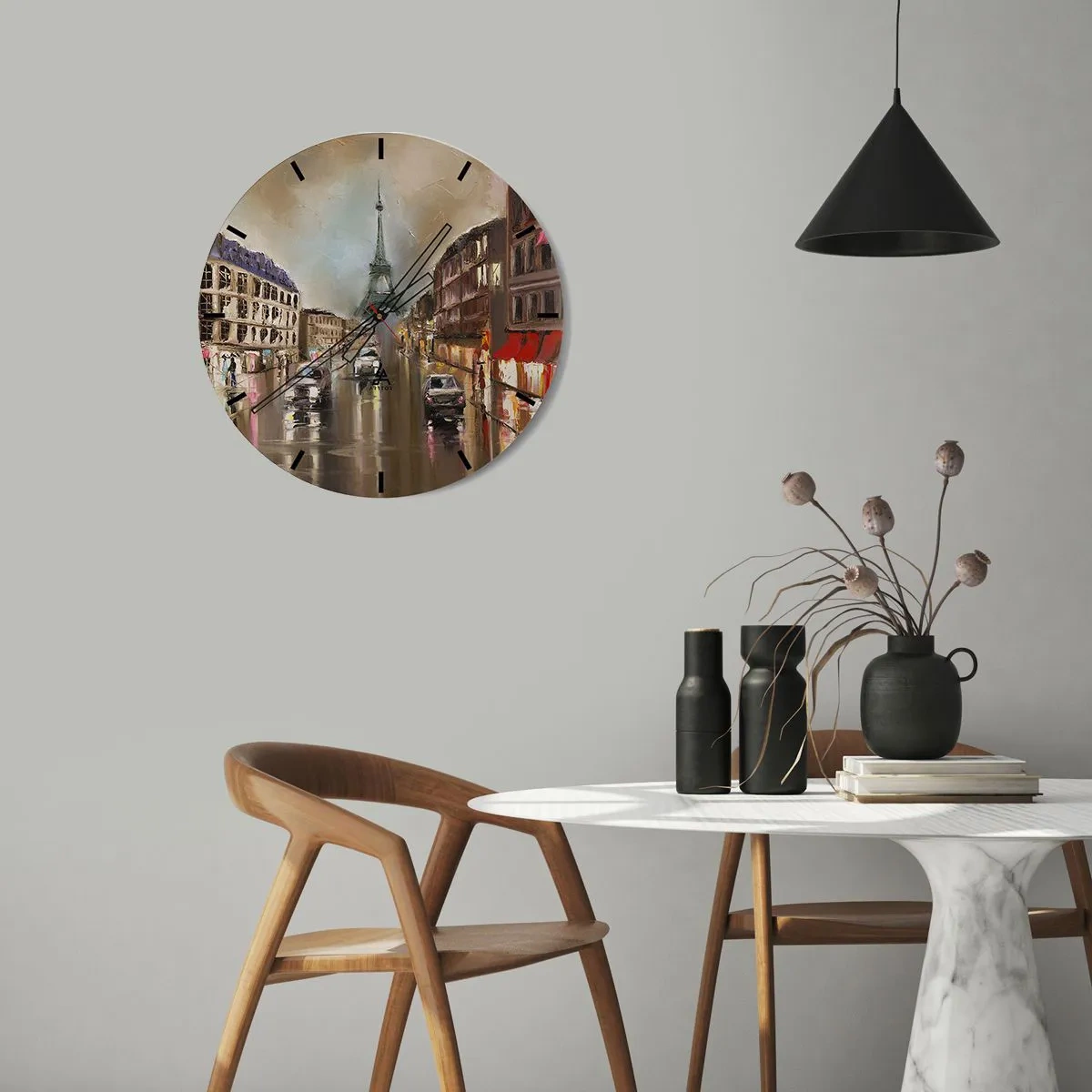 Nástěnné hodiny - Eiffelova věž obklopená pařížskou ulicí v dešti - 30x30cm - Počítá se pouze ona - Moderní nástěnná dekorace do obývacího pokoje, kuchyně a ložnice ARTTOR