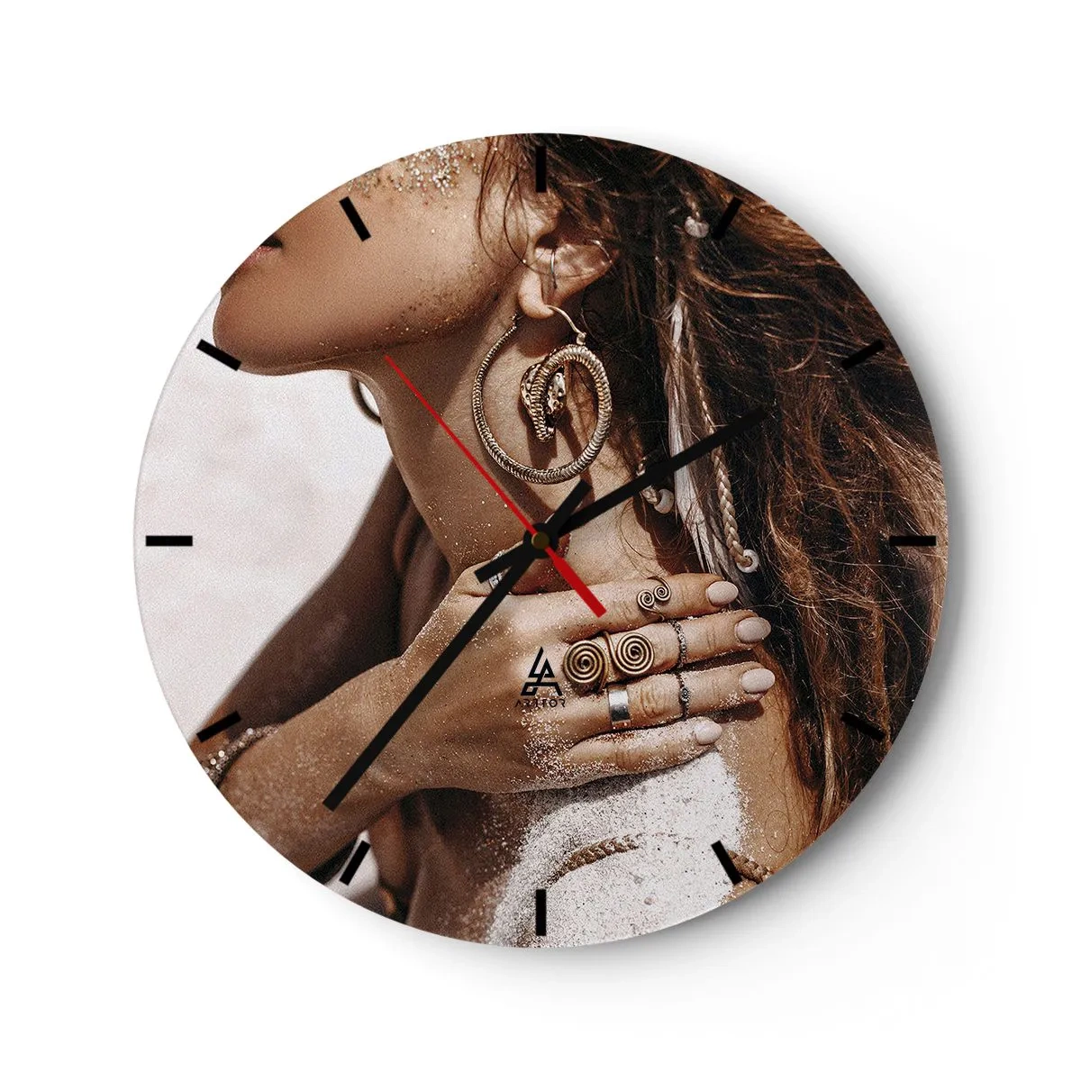 Nástěnné hodiny - Královna divoké pláže - 40x40 cm