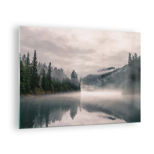 Obraz na skle - Ranní pohled na jezero v lese, zahalené v mlze - 70x50cm - V zamyšlení, v mlze - Moderní nástěnná dekorace do obývacího pokoje a ložnice ARTTOR