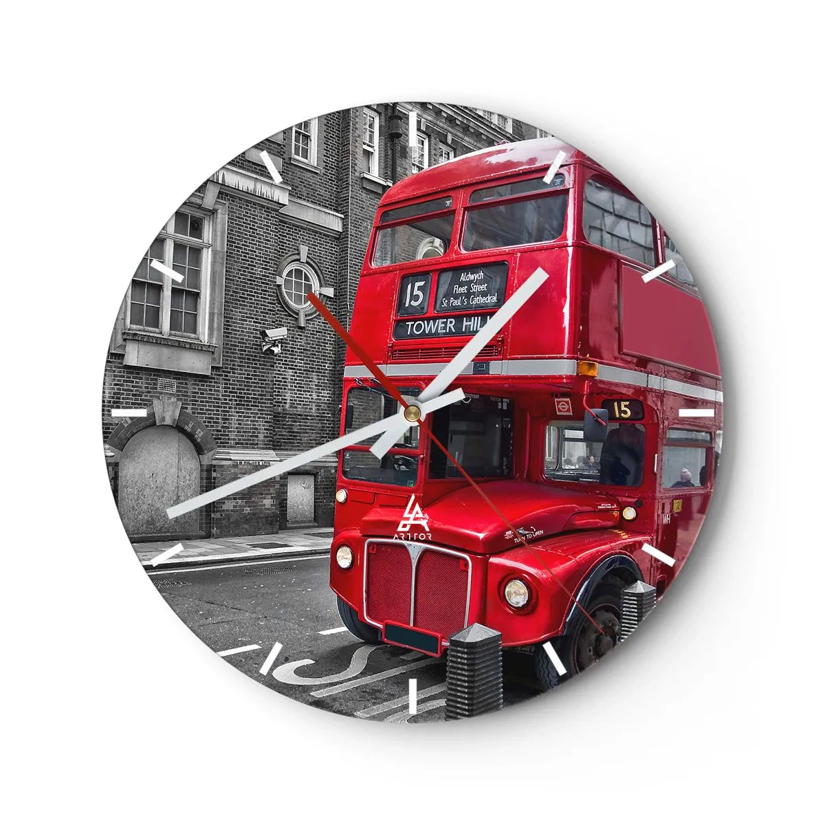 Nástěnné hodiny - Červený londýnský autobus na pozadí historických budov - 30x30cm - Vždy stejný - Moderní nástěnná dekorace do obývacího pokoje, kuchyně a ložnice ARTTOR