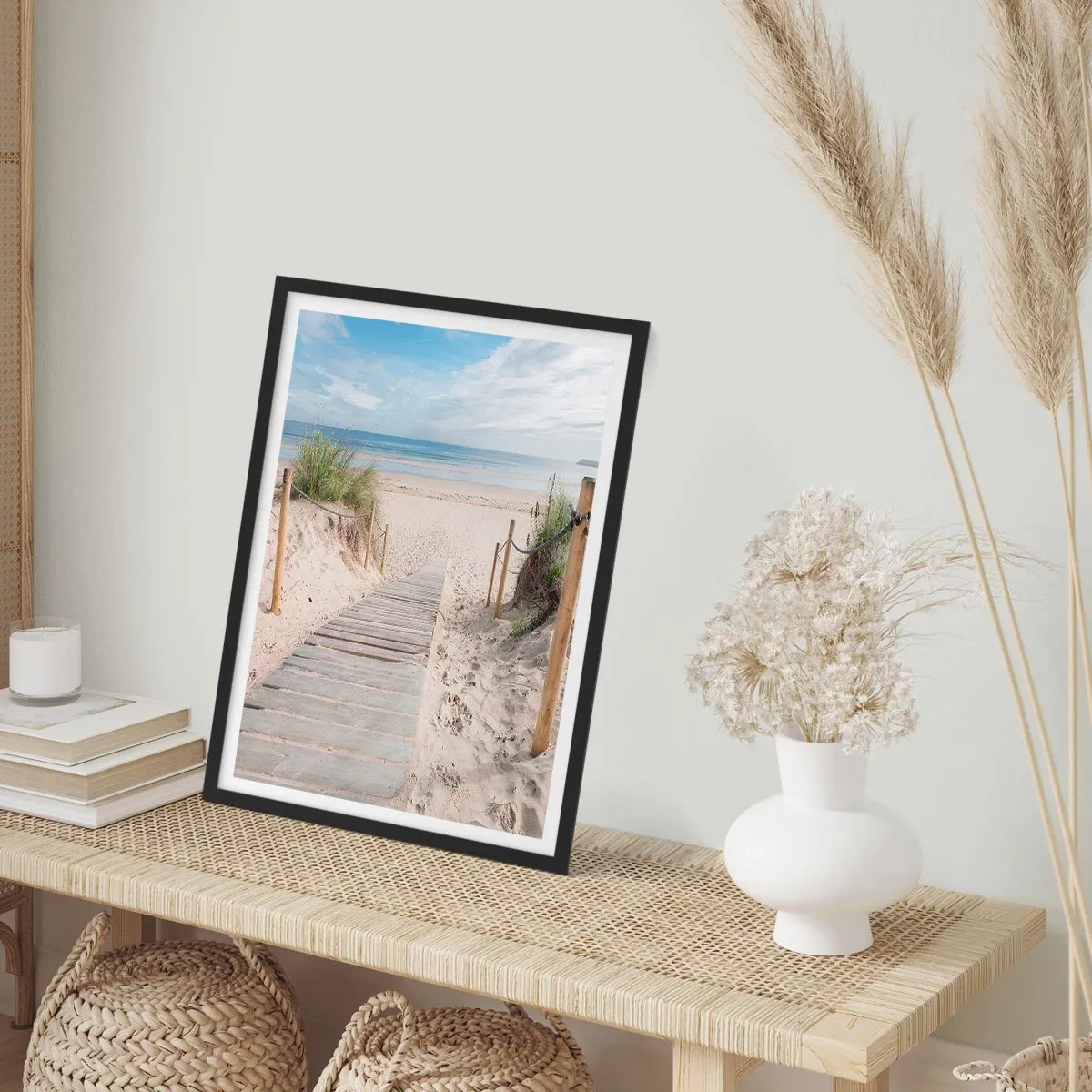 Plakát v černém rámu - Cesta k pláži s výhledem na moře - 50x70cm - Až k horizontu - Moderní nástěnná dekorace do obývacího pokoje a ložnice ARTTOR