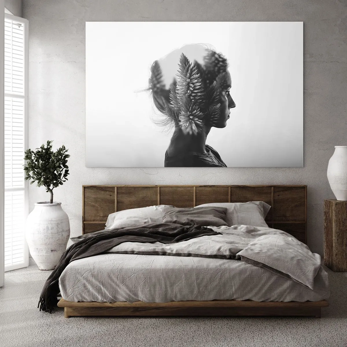 Obraz na skle - Žena v černé a bílé s překrývajícím se motivem jehličnatého lesa - 70x50cm - Paní borovicového lesa - Moderní nástěnná dekorace do obývacího pokoje a ložnice ARTTOR