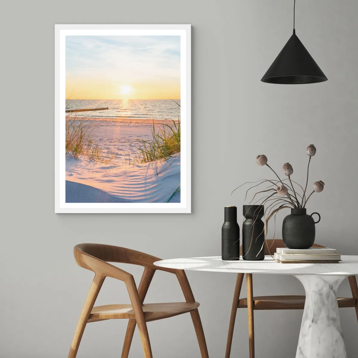 Plakát v bílém rámu - Šumění moře, zpěv ptáků, divoká pláž uprostřed trávy… - 61x91 cm