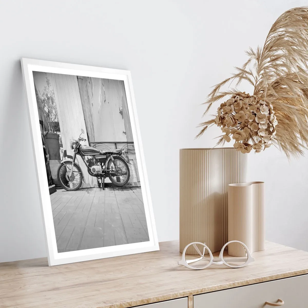 Plakát v bílém rámu - Klasika nade vše - 61x91 cm