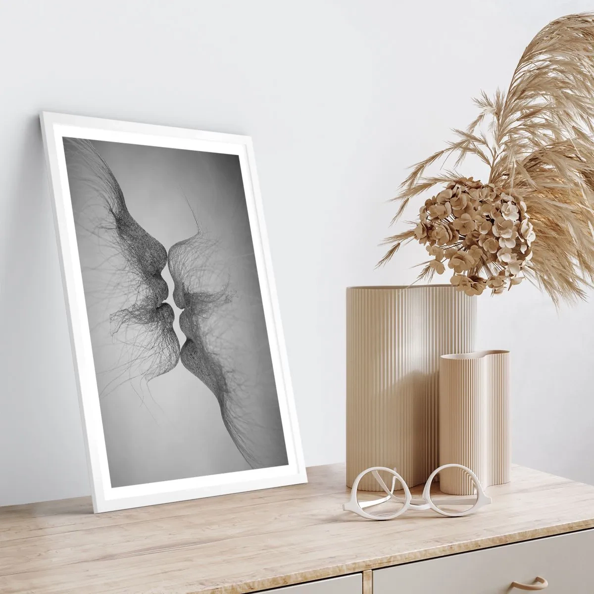 Plakát v bílém rámu - Polibek větru - 70x100 cm