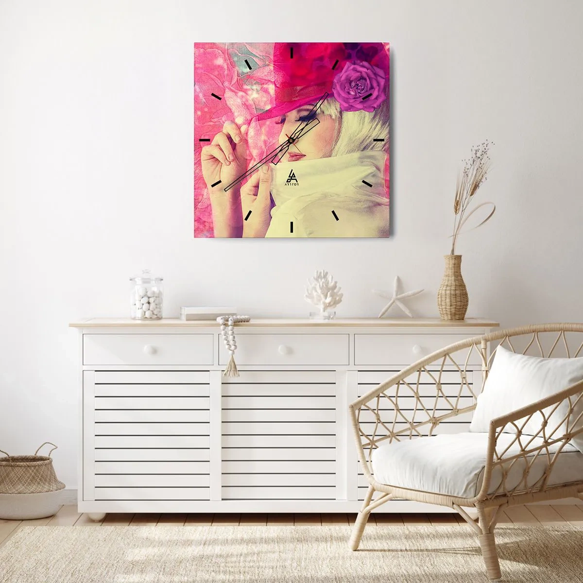Nástěnné hodiny - Retro portrét v růžové mlze - 30x30 cm