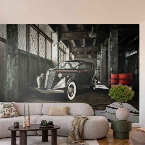 Fototapeta Samolepicí Deluxe Sticker - Nepomíjející elegance 30. let - Automobilový průmysl, Retro auto, Tovární sklad - 250x175 cm