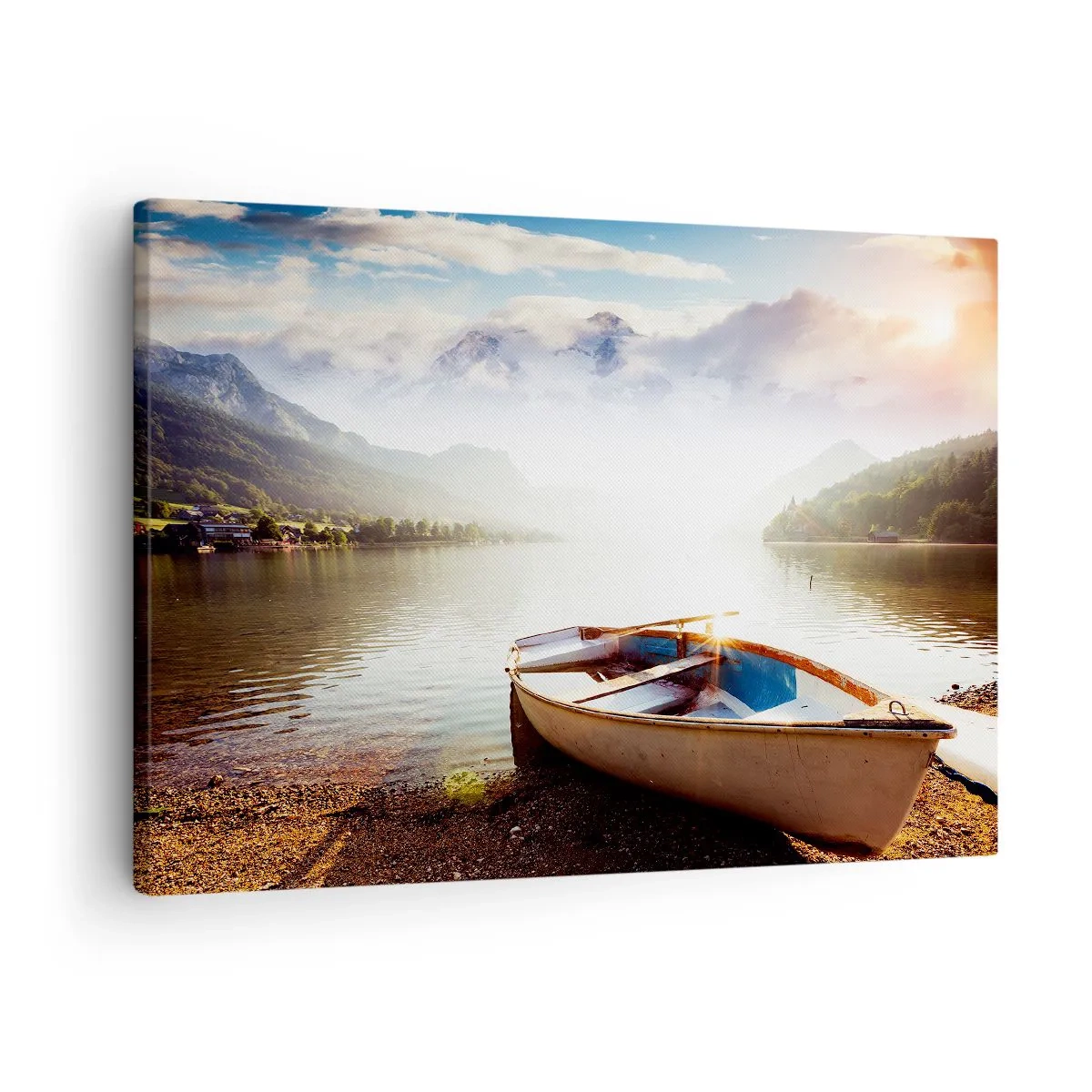 Obraz na plátně - Loď na břehu jezera s výhledem na hory ráno - 70x50cm - U velké a čisté vody - Moderní nástěnná dekorace do obývacího pokoje a ložnice ARTTOR