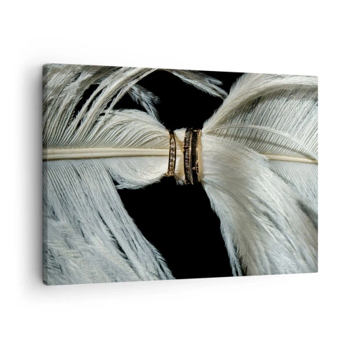 Obraz na plátně - Bílé pírko se dvěma zlatými kroužky na černém pozadí - 70x50cm - …a neopustím tě…. - Moderní nástěnná dekorace do obývacího pokoje a ložnice ARTTOR
