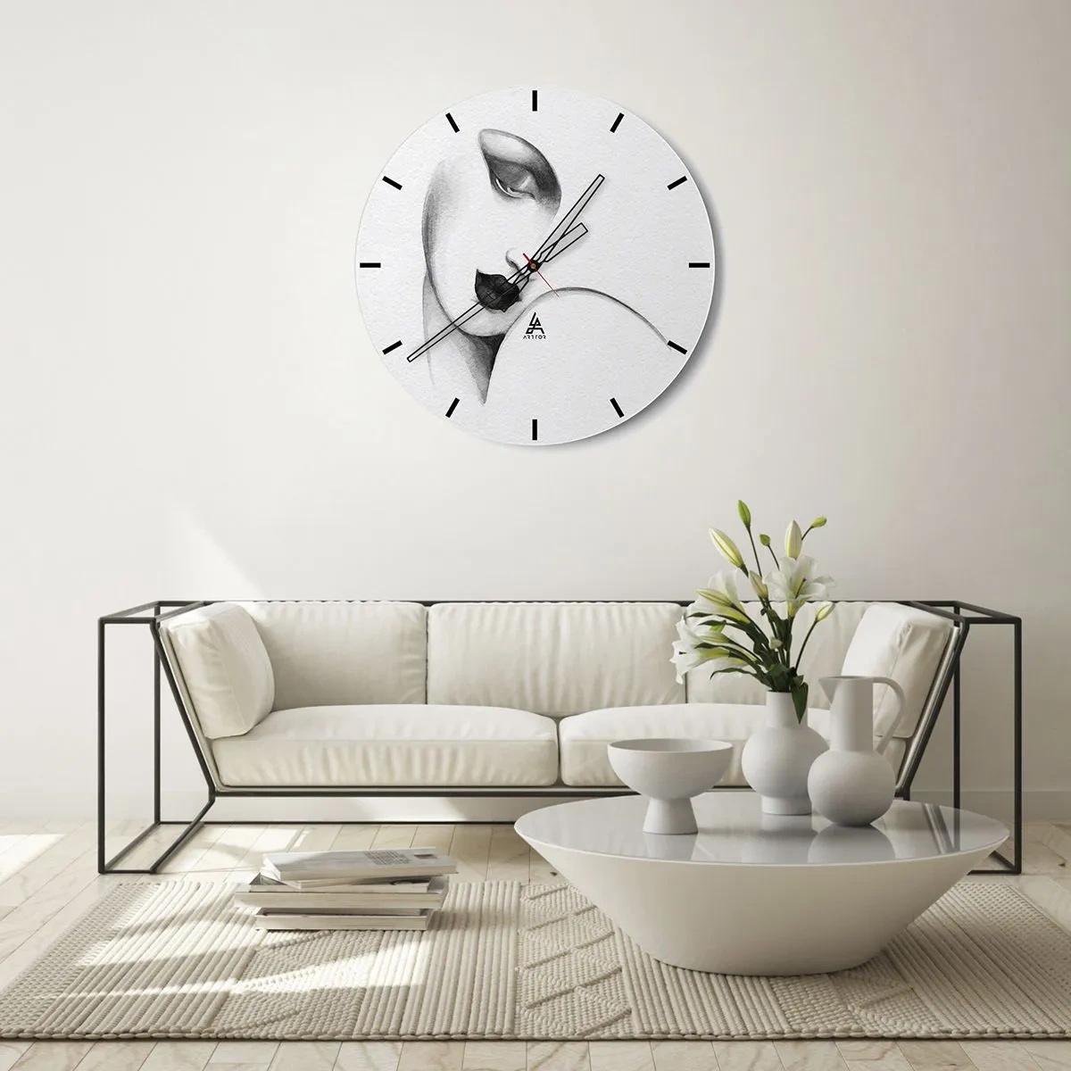 Nástěnné hodiny - Minimalistický portrét ženy v odstínech šedé. - 30x30cm - Ve stylu Lempické - Moderní nástěnná dekorace do obývacího pokoje, kuchyně a ložnice ARTTOR