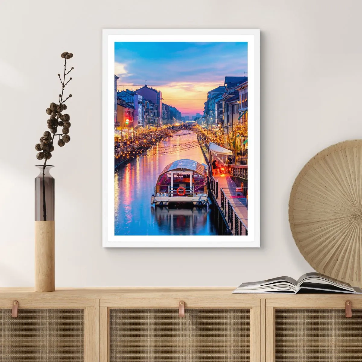 Plakát v bílém rámu - Večer plný světla a zábavy - 50x70 cm