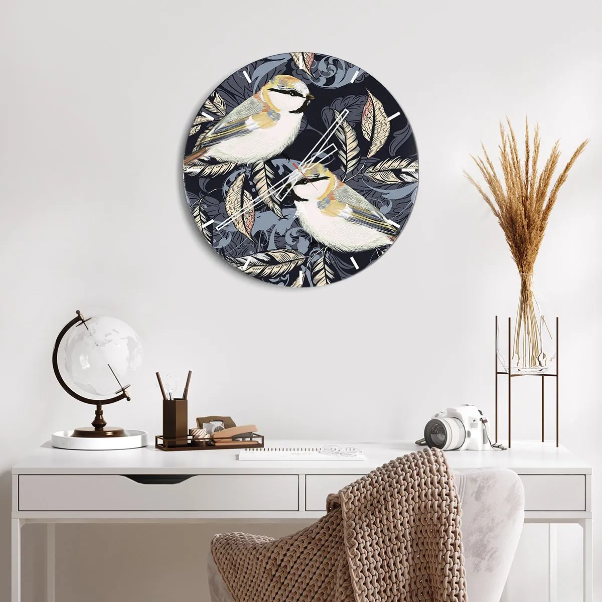 Nástěnné hodiny - Ilustrace dvou ptáků na pozadí dekorativních listů - 30x30cm - Žlutomodrá píseň - Moderní nástěnná dekorace do obývacího pokoje, kuchyně a ložnice ARTTOR
