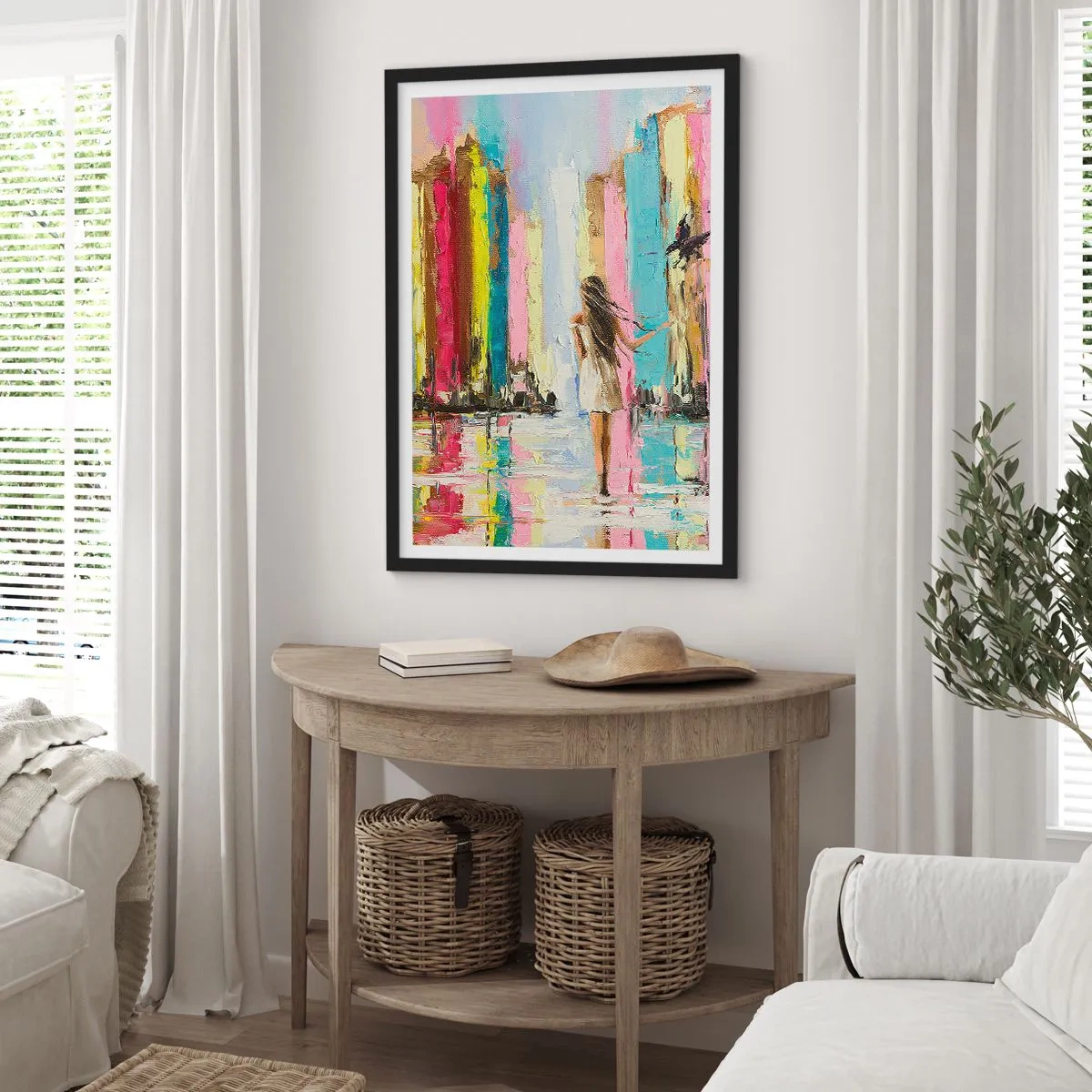 Plakát v černém rámu - Žena mezi barevnými budovami v impresionistickém stylu - 50x70cm - Pojď se mnou - Moderní nástěnná dekorace do obývacího pokoje a ložnice ARTTOR