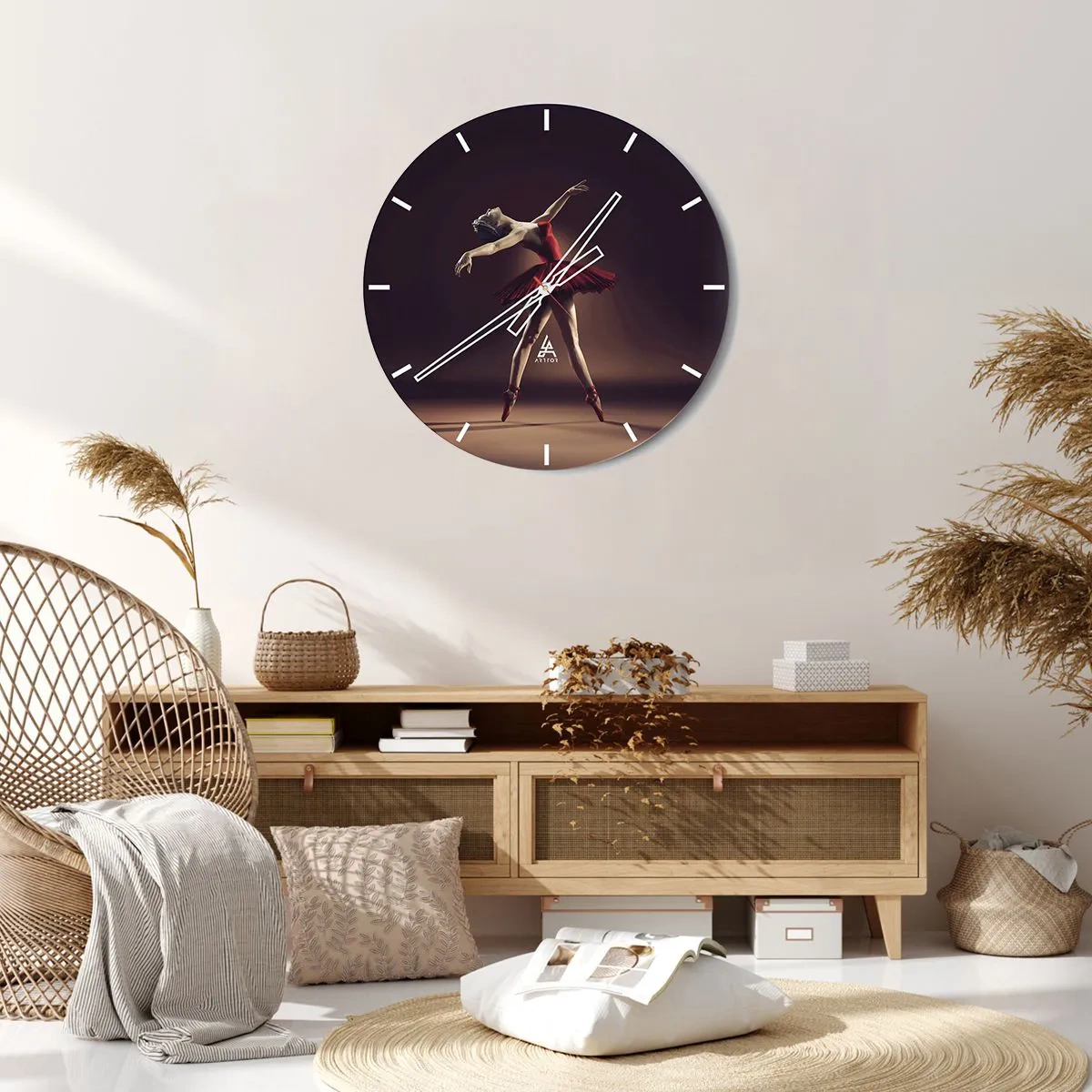 Nástěnné hodiny - Baletka v červených šatech v dynamické póze - 30x30cm - Prima balerína - Moderní nástěnná dekorace do obývacího pokoje, kuchyně a ložnice ARTTOR