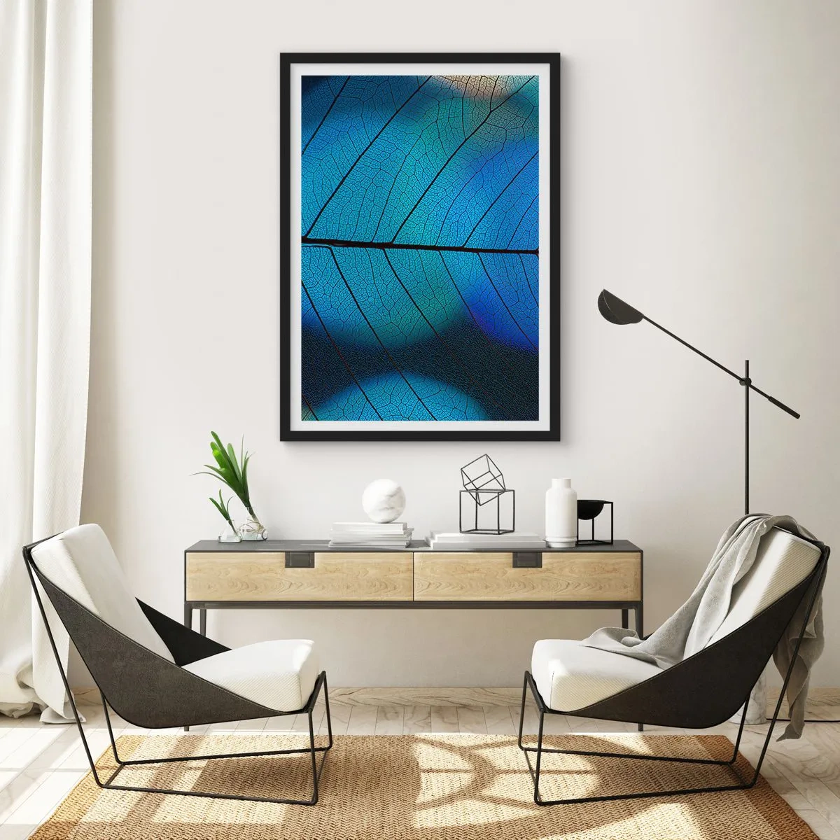 Plakát v černém rámu - Detail modrého listu s výraznými žilkami - 50x70cm - Až do detailů - Moderní nástěnná dekorace do obývacího pokoje a ložnice ARTTOR
