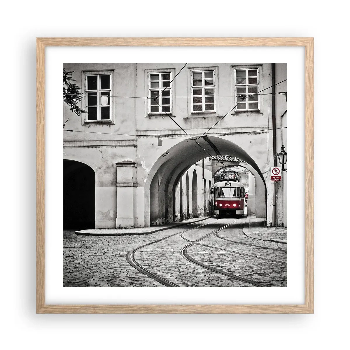 Plakát v rámu světlý dub - Městským labyrintem - 50x50 cm