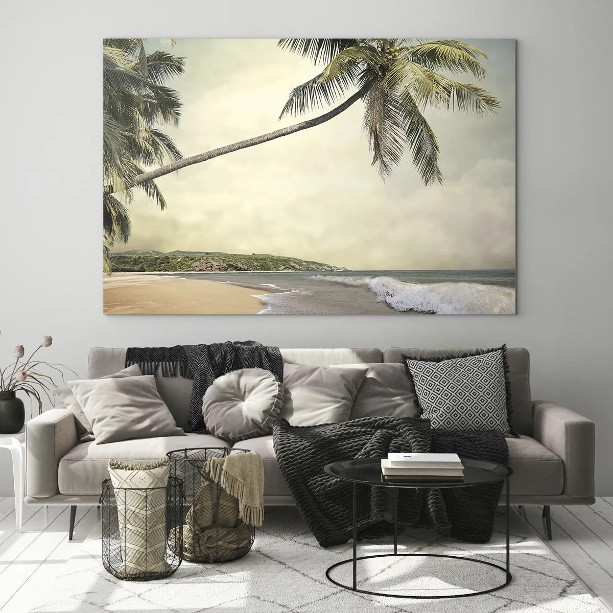 Obraz na skle - Tropická pláž s palmou a vlnami - 70x50cm - Tropický sen - Moderní nástěnná dekorace do obývacího pokoje a ložnice ARTTOR