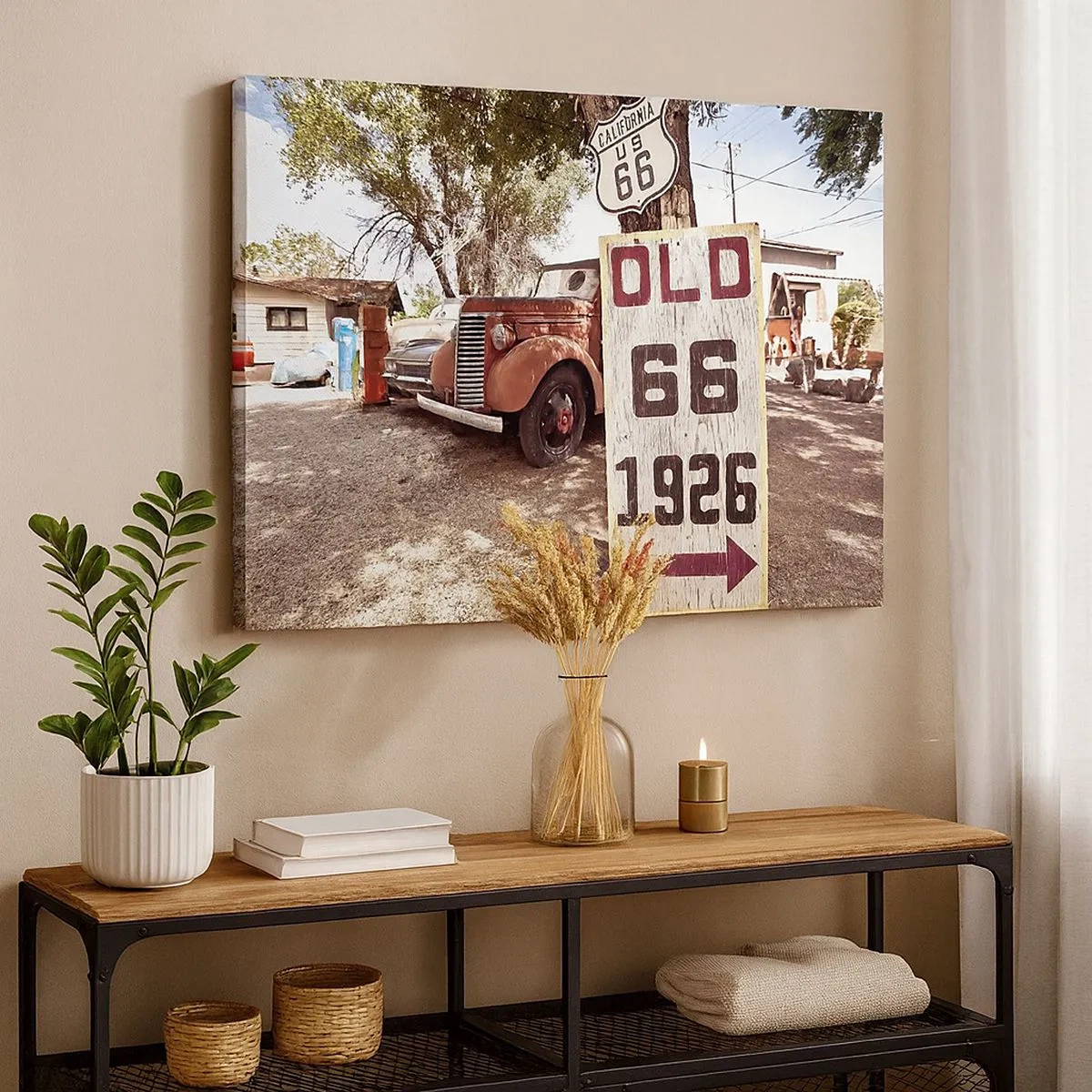 Obraz na plátně - Retro auto a cedule Route 66 v rustikálním prostředí - 70x50cm - Legenda americké provincie - Moderní nástěnná dekorace do obývacího pokoje a ložnice ARTTOR