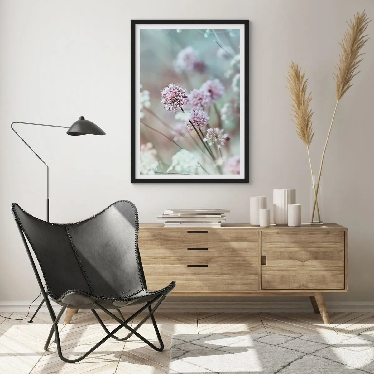 Plakát v černém rámu - Jemné květiny v pastelových barvách - 50x70cm - Sladké filigrány bylinek - Moderní nástěnná dekorace do obývacího pokoje a ložnice ARTTOR