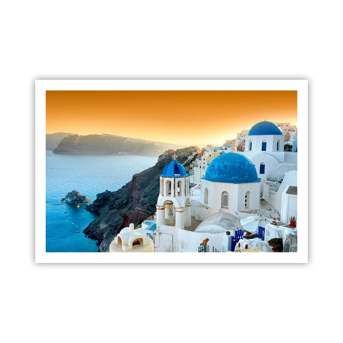Plakát - Santorini - přitulené ke skalám - 91x61 cm