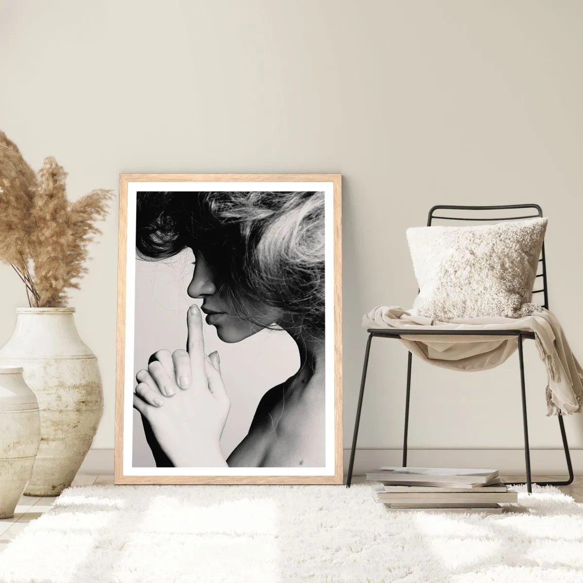 Plakát v rámu světlý dub - Zahleděná do sebe - 50x70 cm