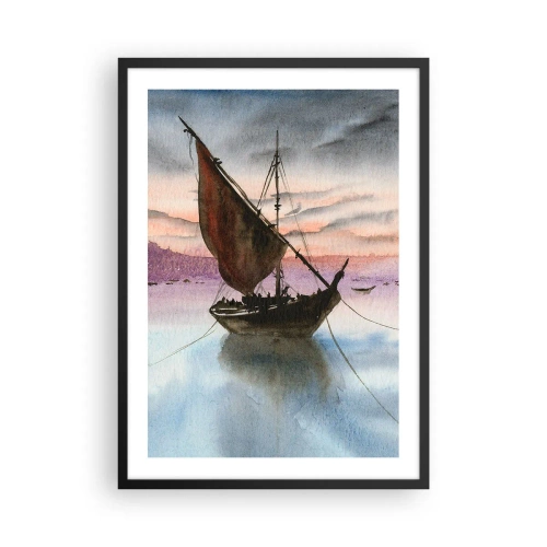 Plakát v černém rámu - Plachetnice na klidné vodě ve světle západu slunce - 50x70cm - Večer v přístavu - Moderní nástěnná dekorace do obývacího pokoje a ložnice ARTTOR