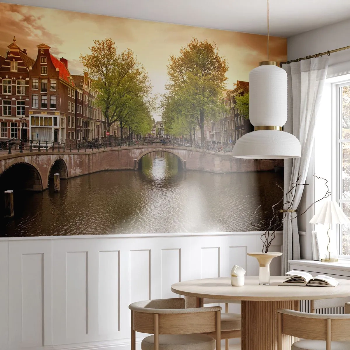 Fototapeta Samolepicí Deluxe Sticker - Lodí nebo na kole? - Město, Amsterdam, Lodní most kanál - 250x175 cm