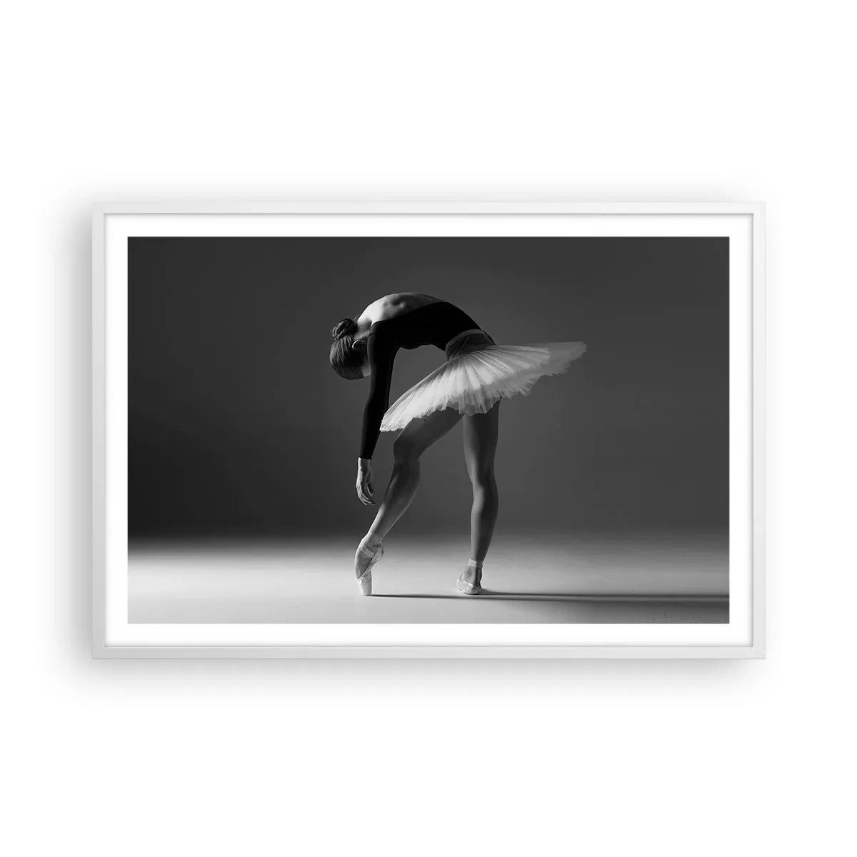 Plakát v bílém rámu - Bella ballerina - 91x61 cm