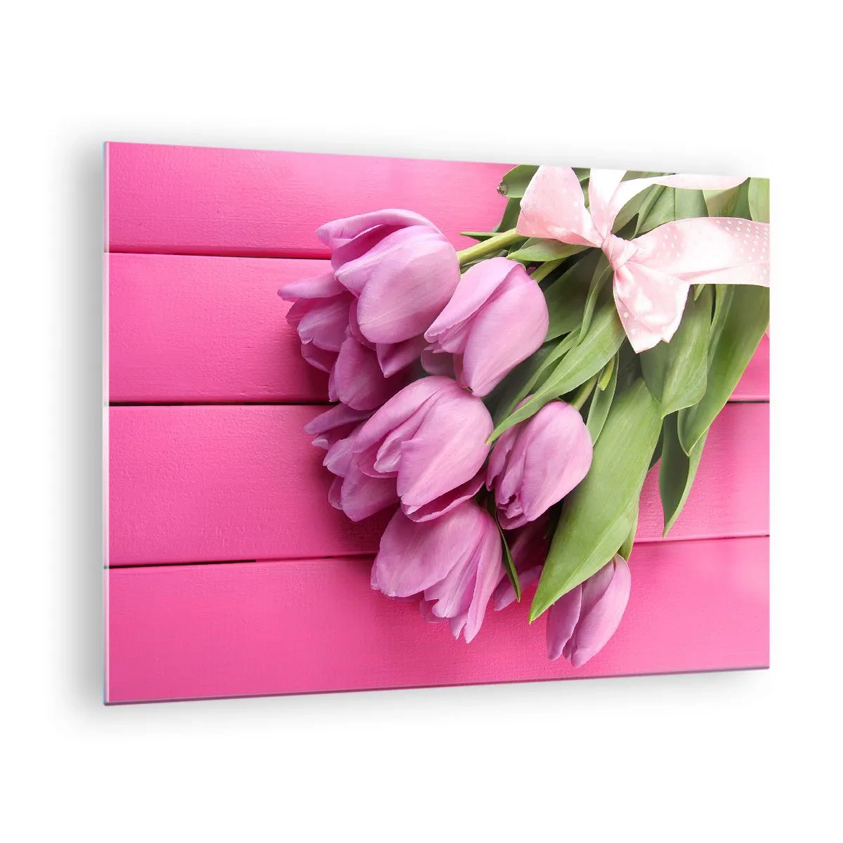 Obraz na skle - Kytice růžových tulipánů na dřevěném pozadí - 70x50cm - Právě pro tebe - Moderní nástěnná dekorace do obývacího pokoje a ložnice ARTTOR