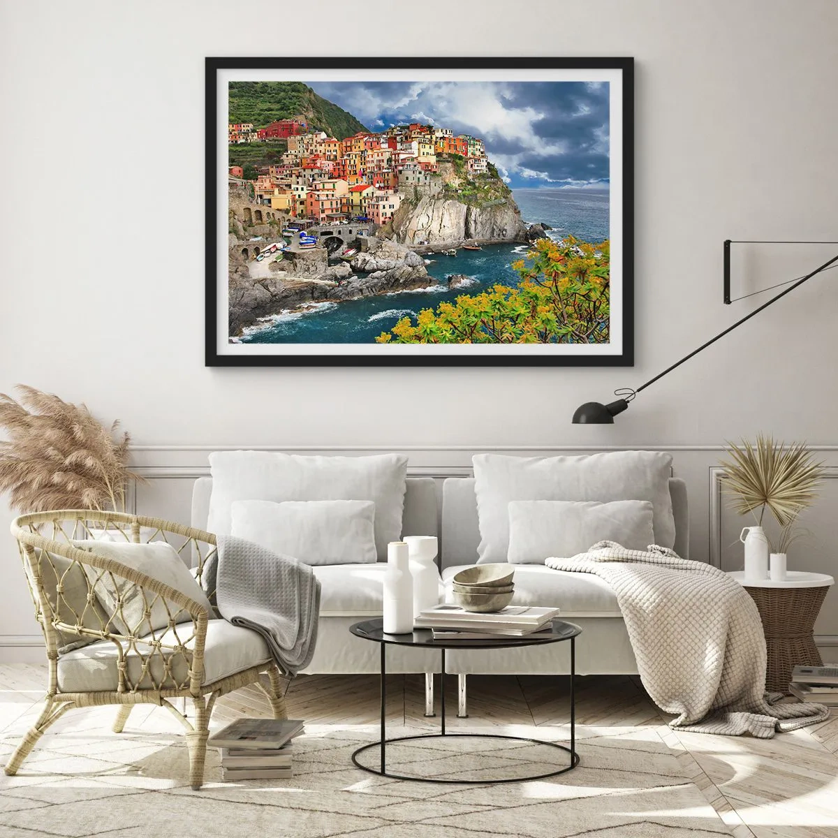 Plakát v černém rámu - Hromádka přitulená ke skalám - 100x70 cm