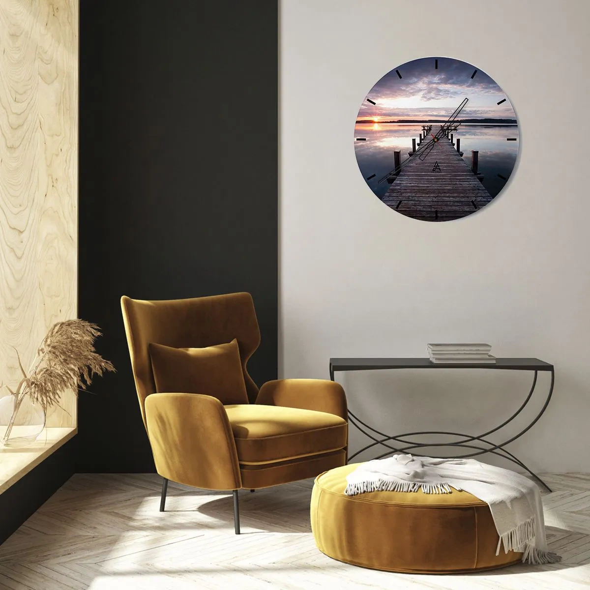 Nástěnné hodiny - Dřevěné molo vedoucí k jezeru při západu slunce - 30x30cm - Tichá hranice mezi dnem a nocí - Moderní nástěnná dekorace do obývacího pokoje, kuchyně a ložnice ARTTOR