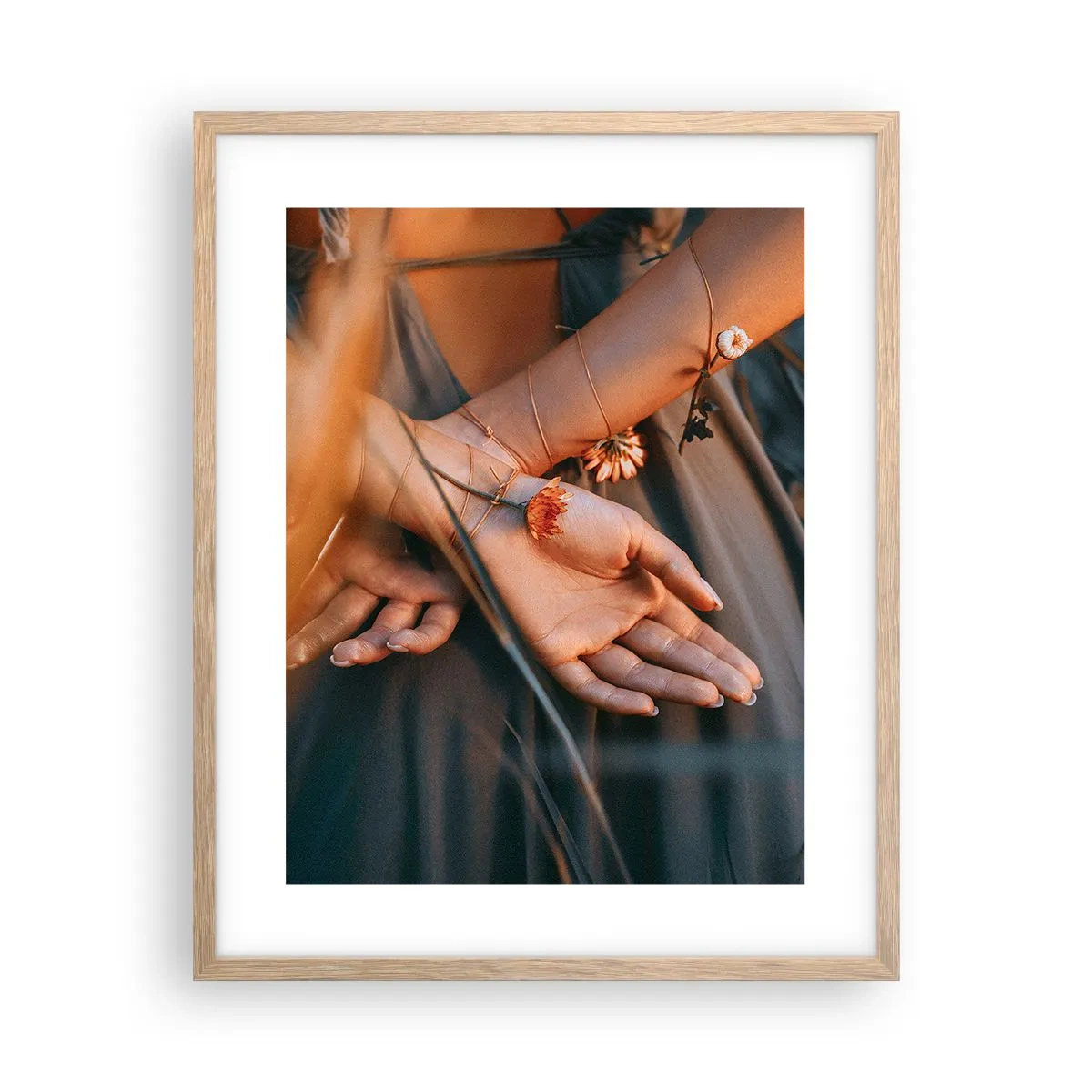 Plakát v rámu světlý dub - Propojená s přírodou - 40x50 cm