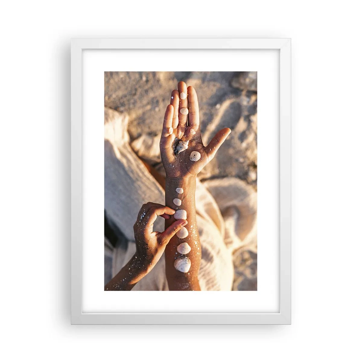 Plakát v bílém rámu - Krása na dosah - 30x40 cm