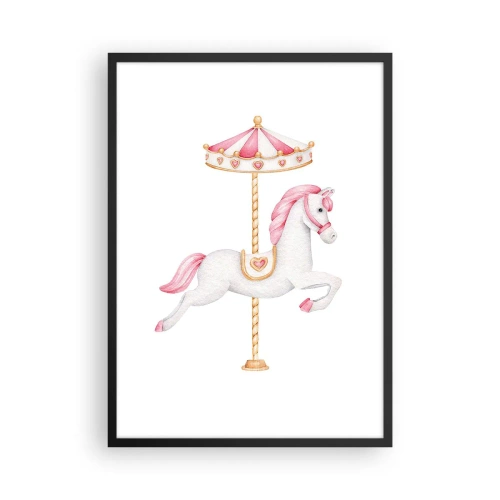 Plakát v černém rámu - Okouzlující bílý kůň na kolotoči v pastelových barvách - 50x70cm - Vyrazil z kopýtka - Moderní nástěnná dekorace do obývacího pokoje a ložnice ARTTOR