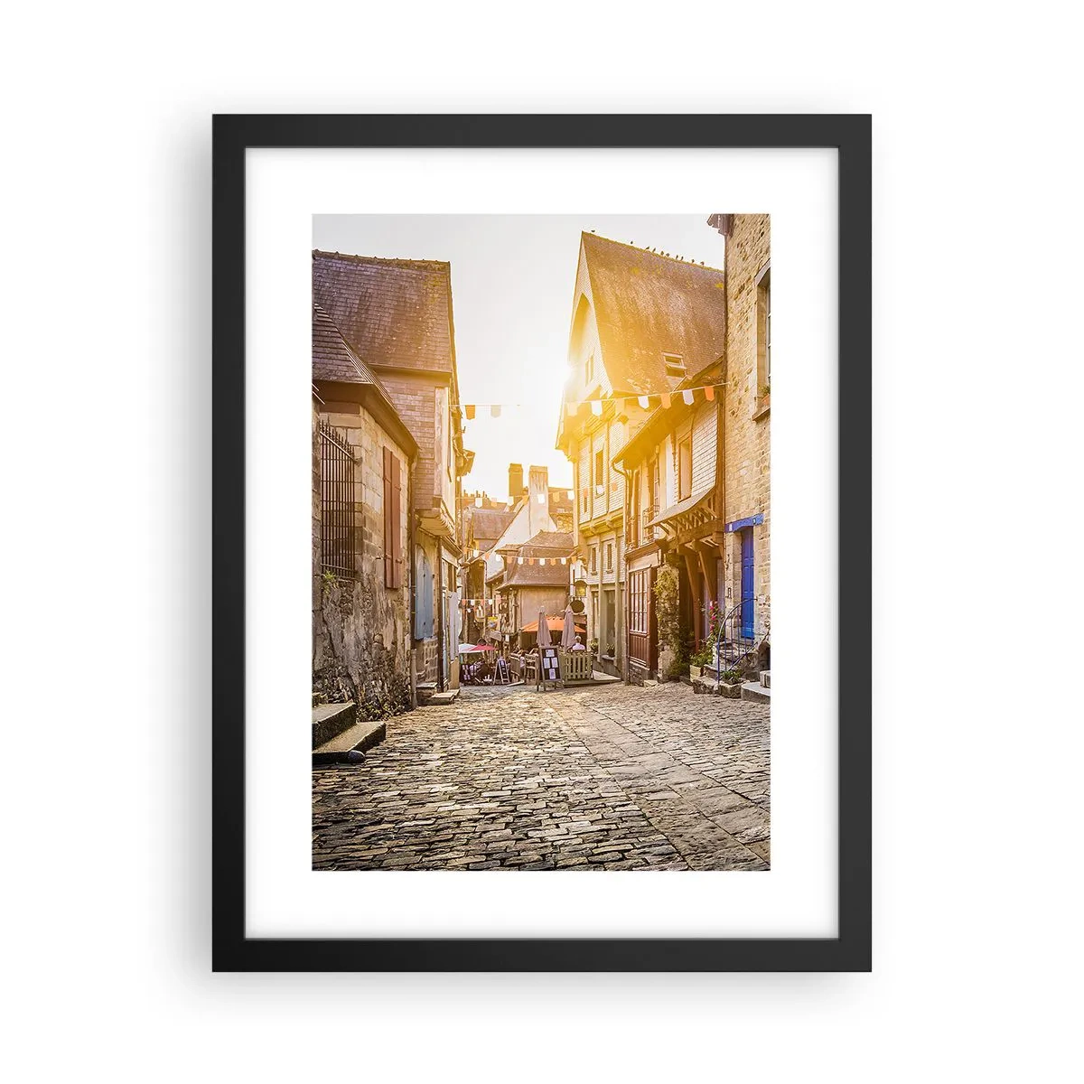 Plakát v černém rámu - Bílý duch městečka - 30x40 cm