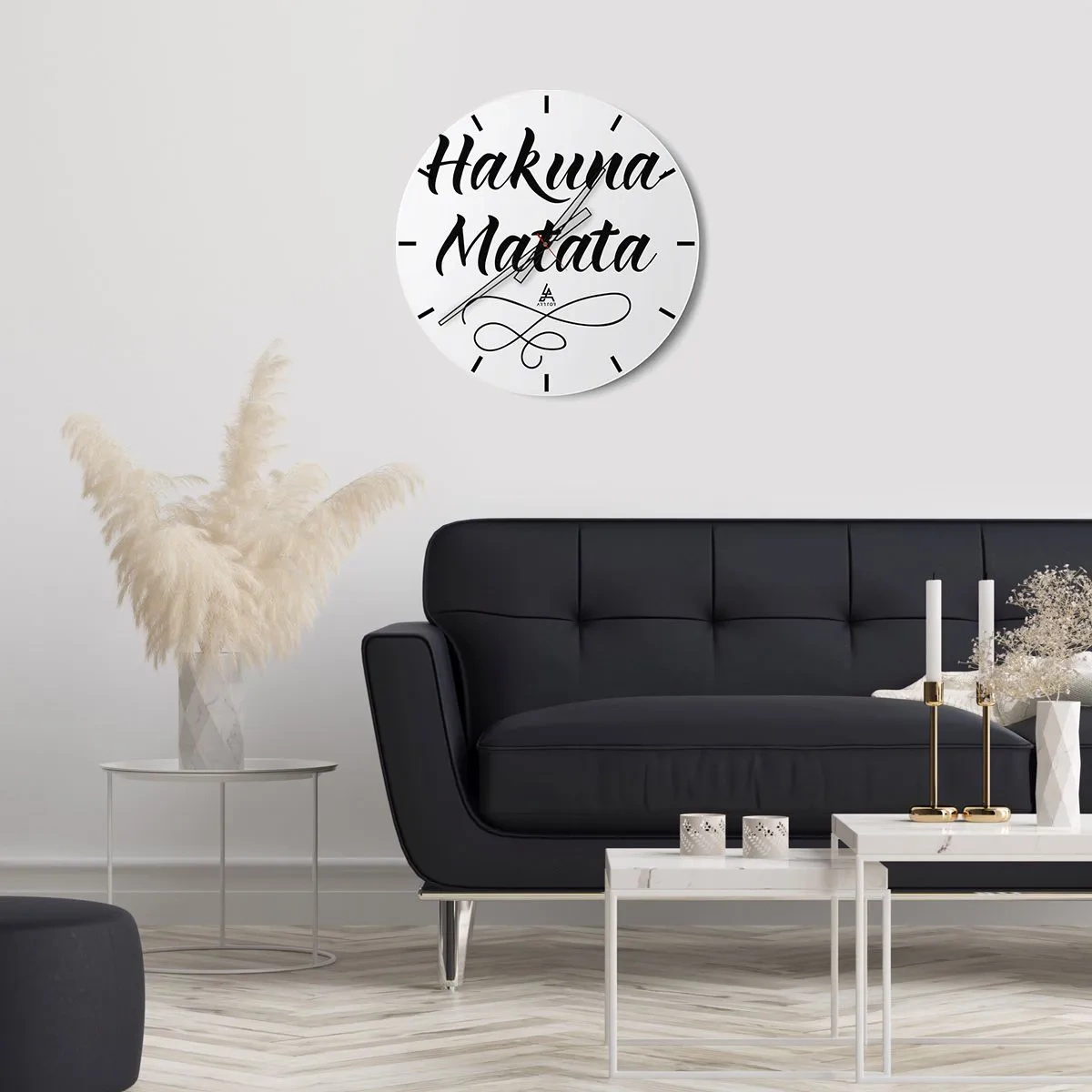 Nástěnné hodiny - Černý nápis Hakuna Matata na bílém pozadí - 30x30cm - Nejlepší rada - Moderní nástěnná dekorace do obývacího pokoje, kuchyně a ložnice ARTTOR