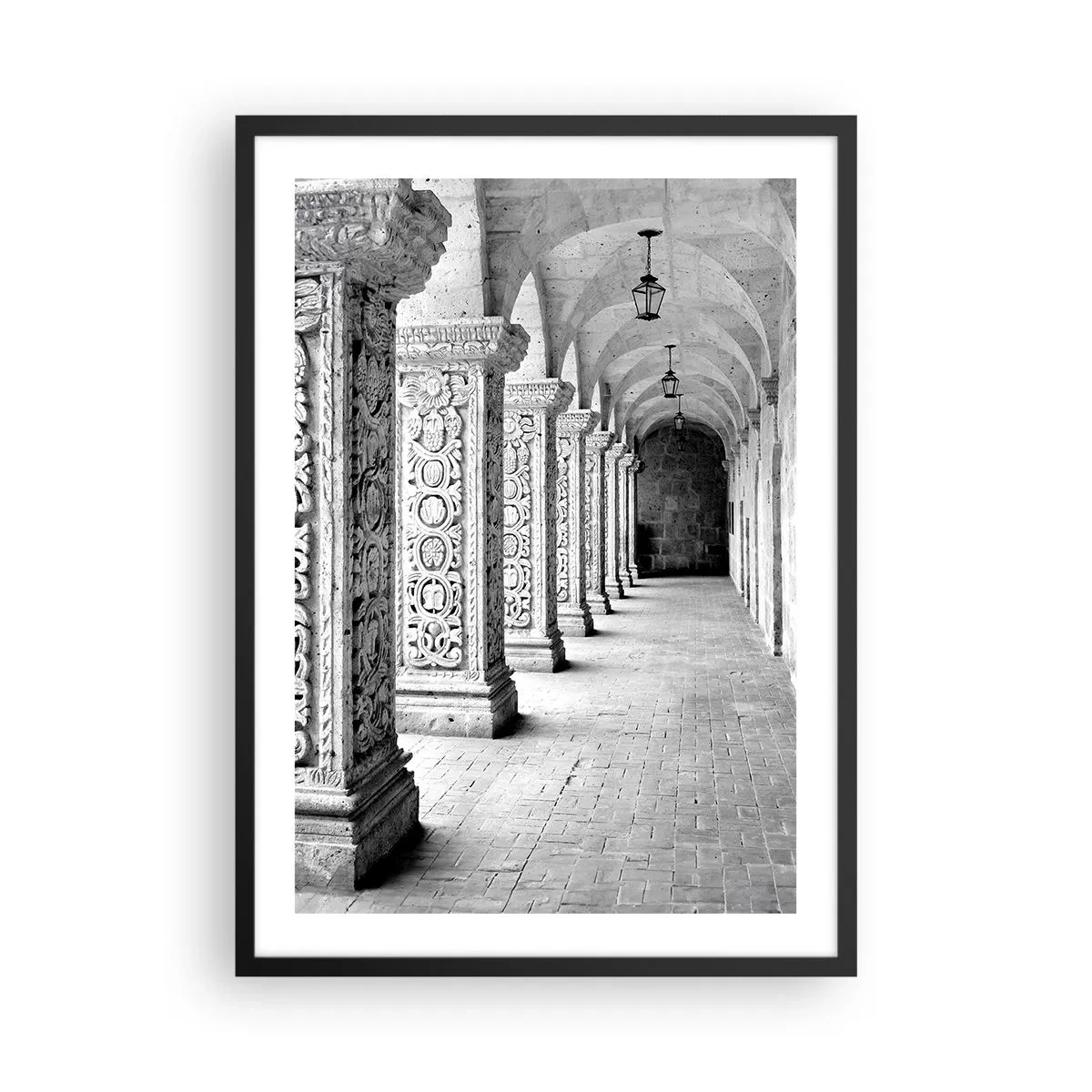 Plakát v černém rámu - Černobílá fotografie historického kláštera se sloupy - 50x70cm - Kam...? - Moderní nástěnná dekorace do obývacího pokoje a ložnice ARTTOR