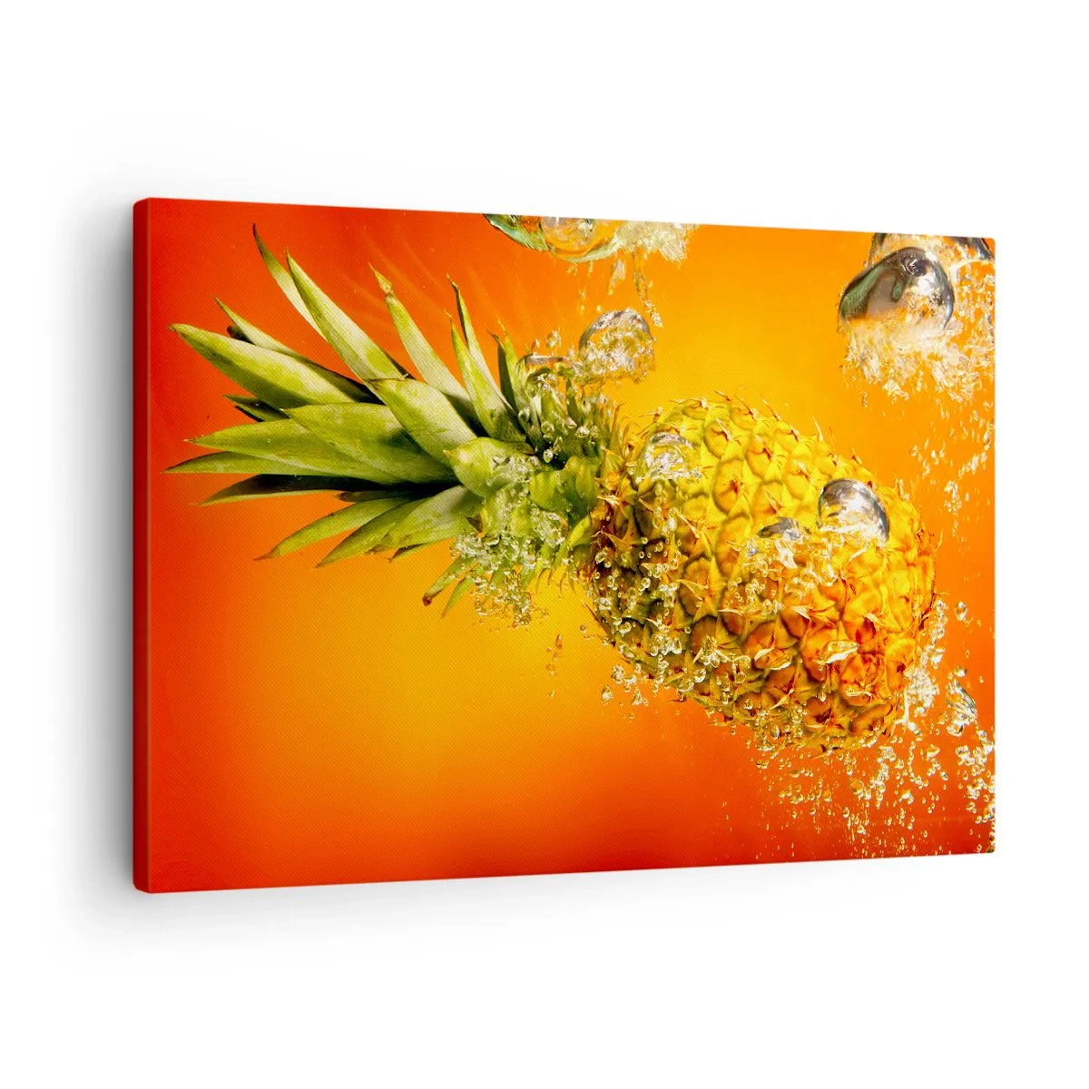Obraz na plátně - Ananas ponořený ve vodě na oranžovém gradientním pozadí. - 70x50cm - Tropická šťavnatá svěžest - Moderní nástěnná dekorace do obývacího pokoje a ložnice ARTTOR