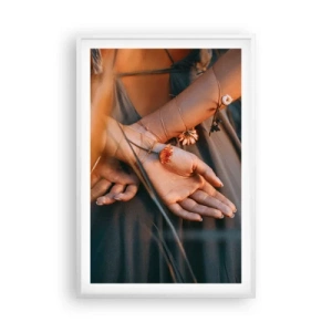 Plakát v bílém rámu - Propojená s přírodou - 61x91 cm