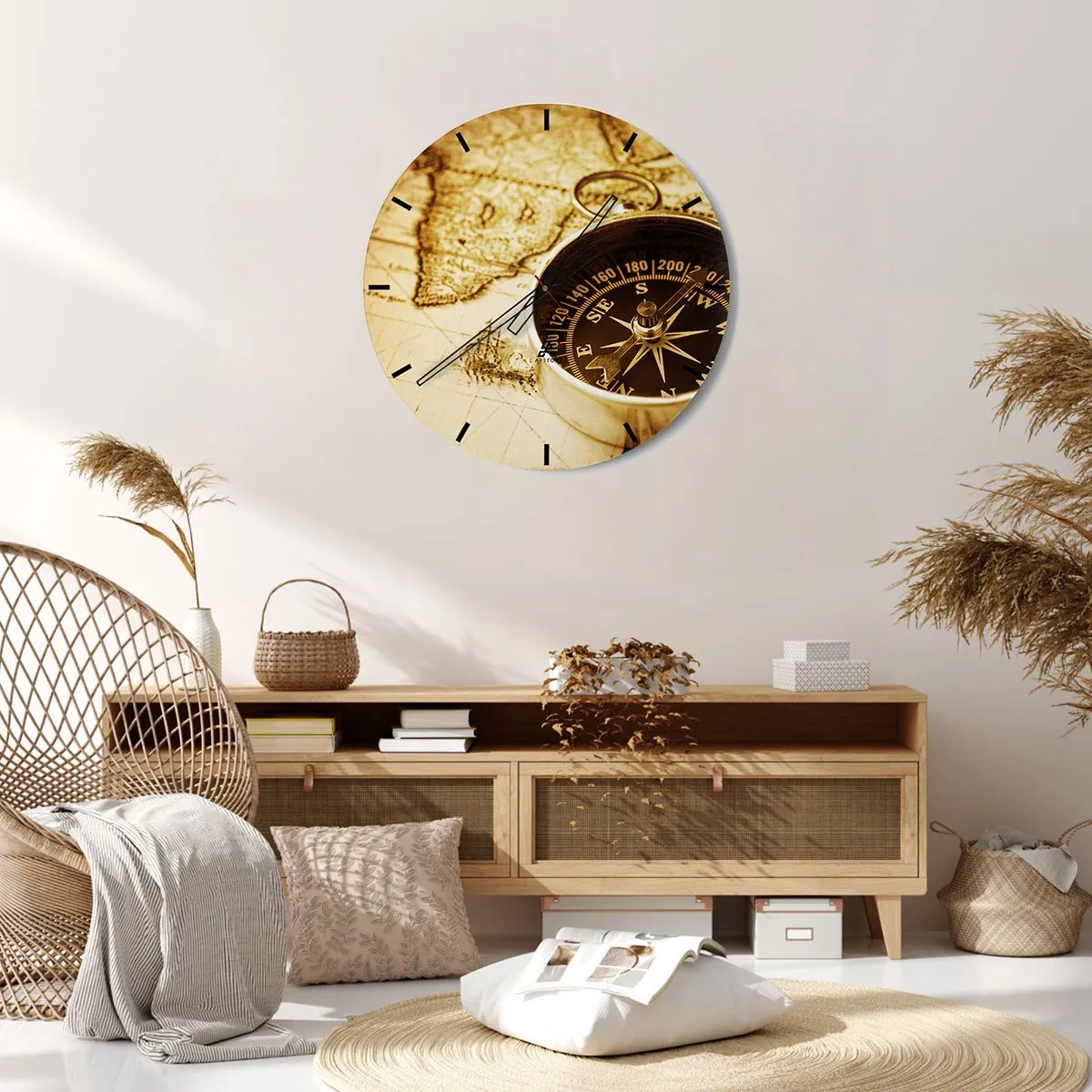 Nástěnné hodiny - Kompas na pozadí staré mapy v teplých tónech - 30x30cm - Na východ nebo na západ? - Moderní nástěnná dekorace do obývacího pokoje, kuchyně a ložnice ARTTOR