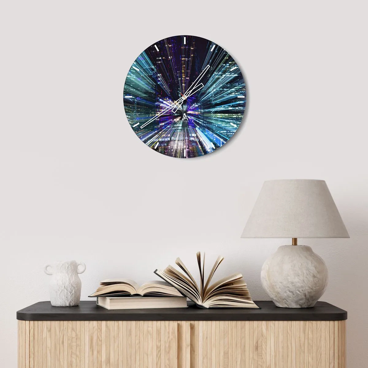 Nástěnné hodiny - Dynamická světla města vytvářející efekt rychlosti - 30x30cm - Přechod do hyperprostoru - Moderní nástěnná dekorace do obývacího pokoje, kuchyně a ložnice ARTTOR