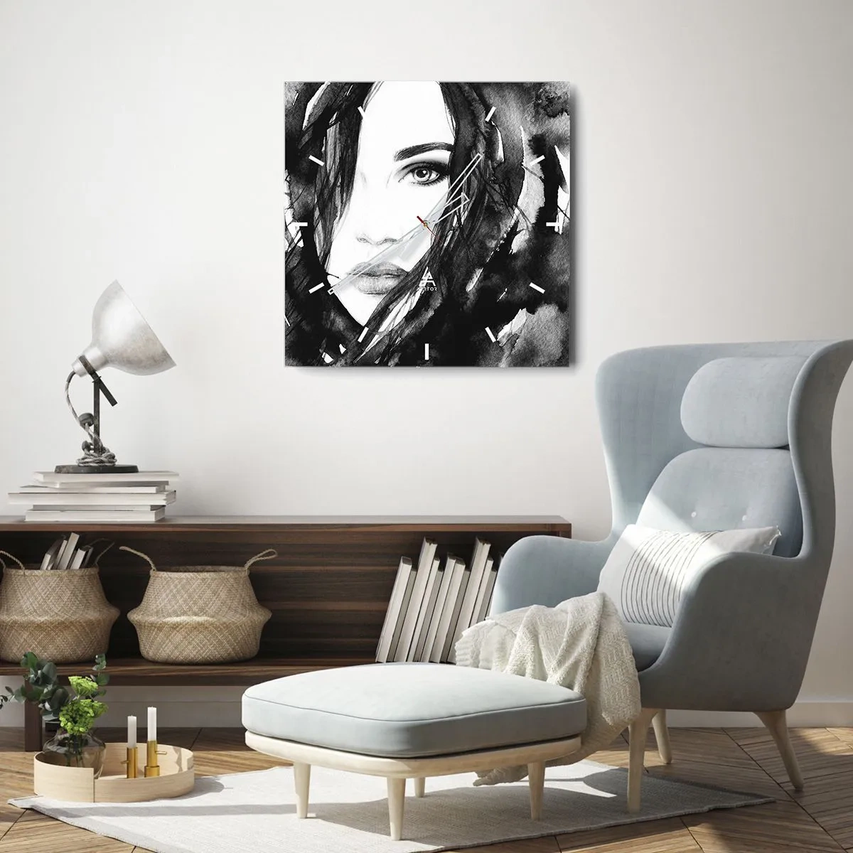Nástěnné hodiny - Portrét dámy v černé a bílé - 30x30 cm