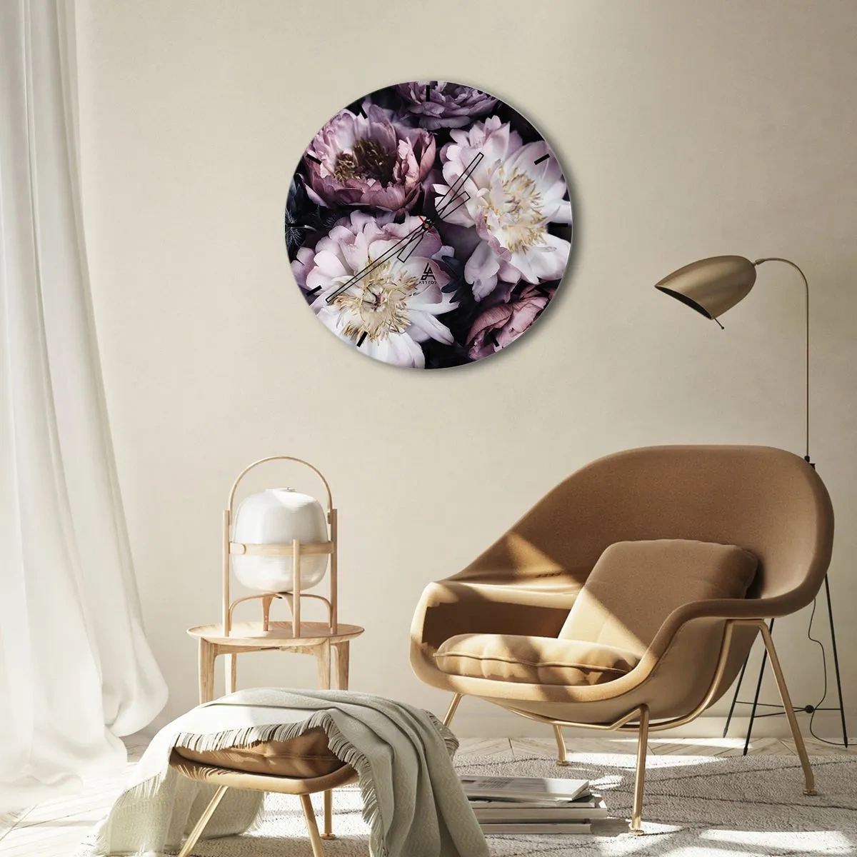 Nástěnné hodiny - Růžové a krémové pivoňky v hustém, stínovaném aranžmá - 30x30cm - Kytice ve starém stylu - Moderní nástěnná dekorace do obývacího pokoje, kuchyně a ložnice ARTTOR
